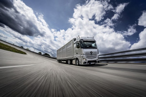 mercedes-actros-truck-of-the-year-2